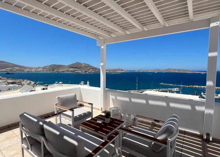 Katerina & * Náoussa