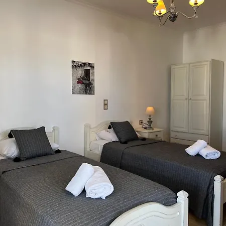 Katerina & Apartamento Naousa