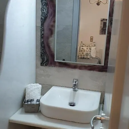 Katerina & Studios Naousa (Paros)