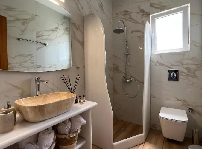 Katerina & Appartement Naousa